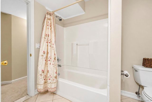 7 Wood Hollow Drive, Westhampton, NY 11977