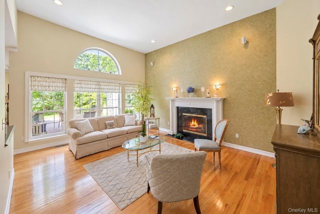 7 Wood Hollow Drive, Westhampton, NY 11977
