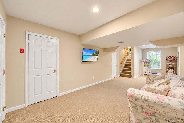 7 Wood Hollow Drive, Westhampton, NY 11977