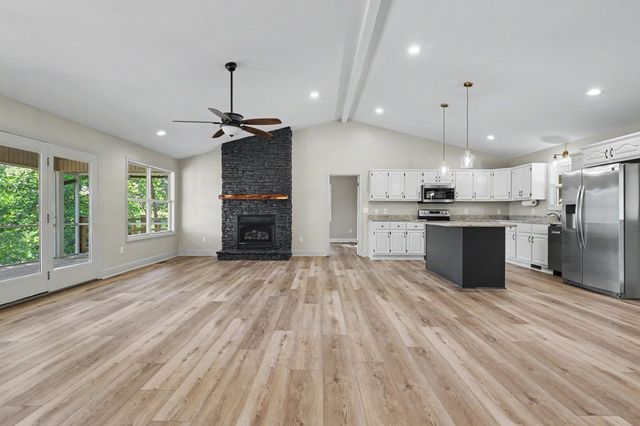 456 Deaver Cove Road, Blairsville, GA 30512
