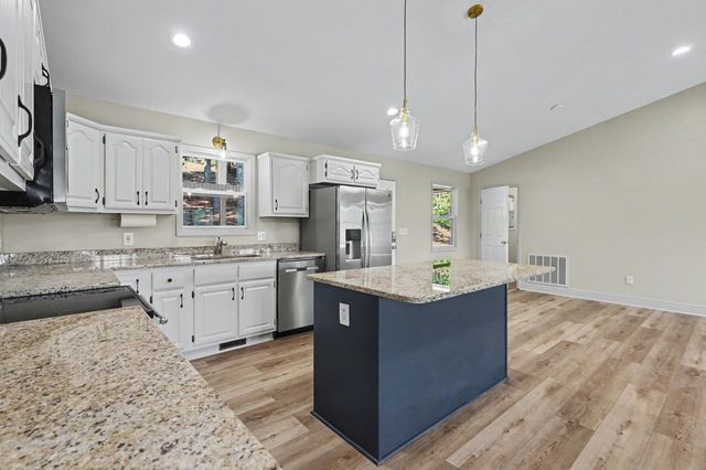 456 Deaver Cove Road, Blairsville, GA 30512