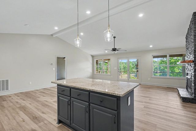 456 Deaver Cove Road, Blairsville, GA 30512