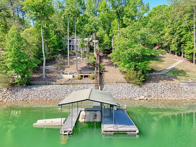 456 Deaver Cove Road, Blairsville, GA 30512