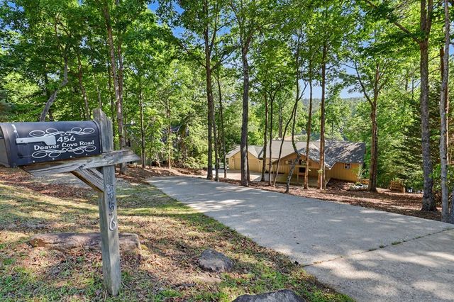 456 Deaver Cove Road, Blairsville, GA 30512