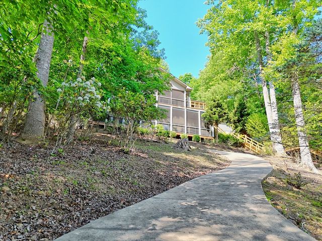 456 Deaver Cove Road, Blairsville, GA 30512