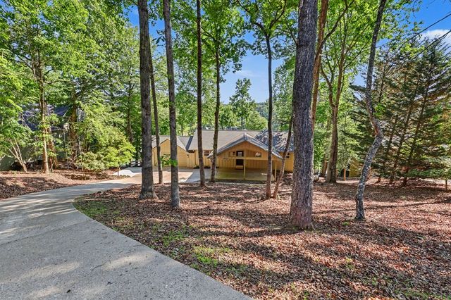 456 Deaver Cove Road, Blairsville, GA 30512