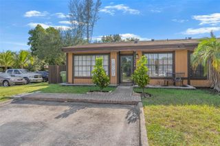 2330 Croton Ct, Pembroke Pines, FL 33026