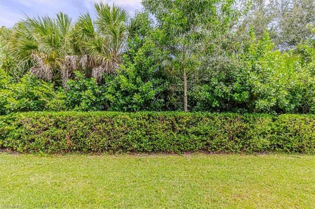 15457 Wildflower CIR, Naples, FL 34119