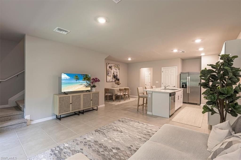 15457 Wildflower CIR, Naples, FL 34119