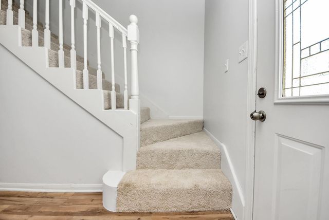 17105 Beaver Springs Dr Drive 9, Houston, TX 77090
