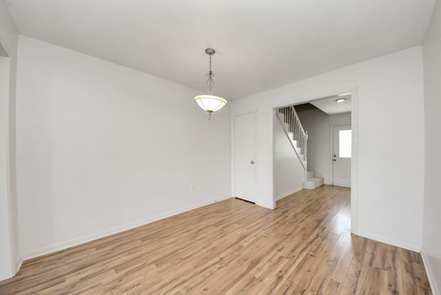 17105 Beaver Springs Dr Drive 9, Houston, TX 77090