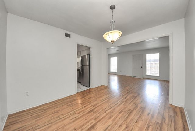 17105 Beaver Springs Dr Drive 9, Houston, TX 77090