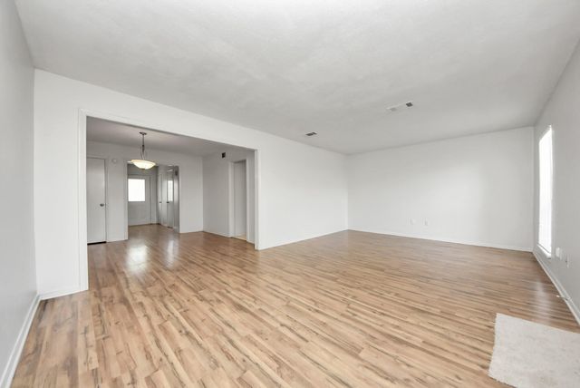 17105 Beaver Springs Dr Drive 9, Houston, TX 77090
