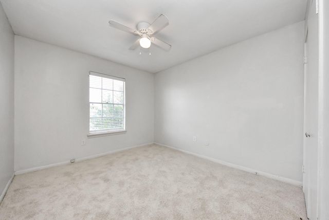 17105 Beaver Springs Dr Drive 9, Houston, TX 77090