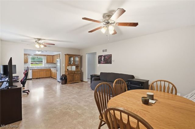 6343 Youngstown Hubbard Road, Hubbard, OH 44425
