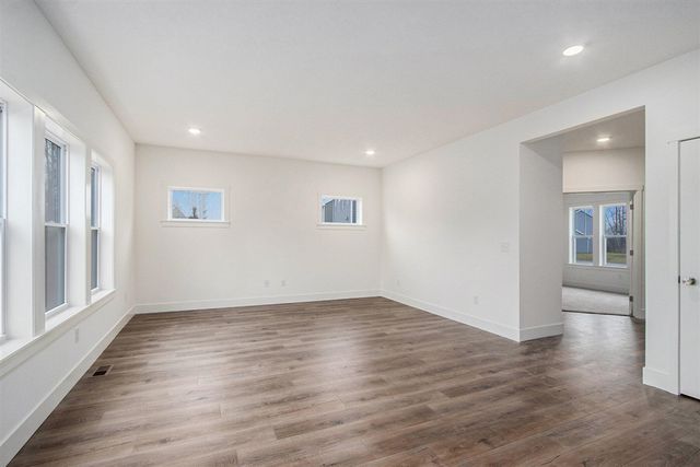 5589 Paxton Court, Portage, MI 49024