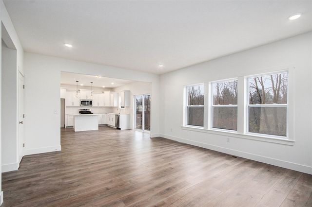 5589 Paxton Court, Portage, MI 49024