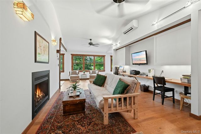 425 Maple Lane, Southold, NY 11971