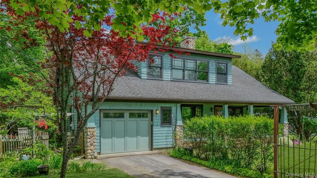 425 Maple Lane, Southold, NY 11971