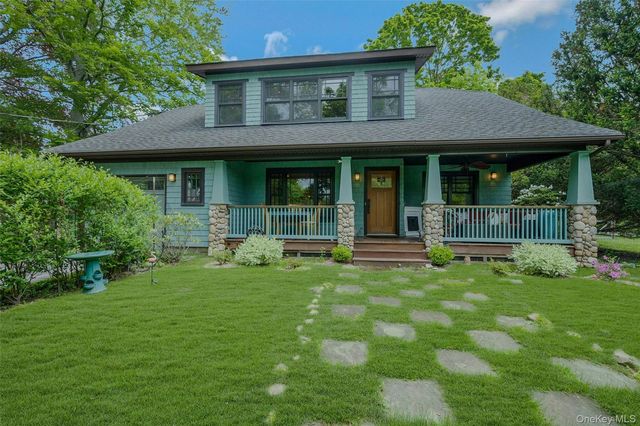 425 Maple Lane, Southold, NY 11971