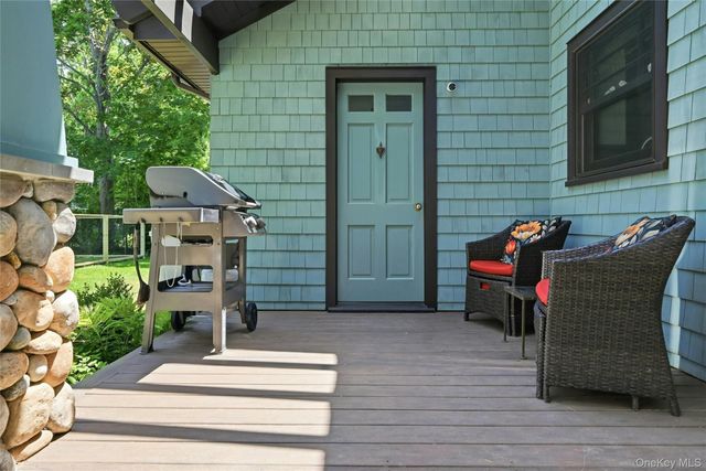 425 Maple Lane, Southold, NY 11971