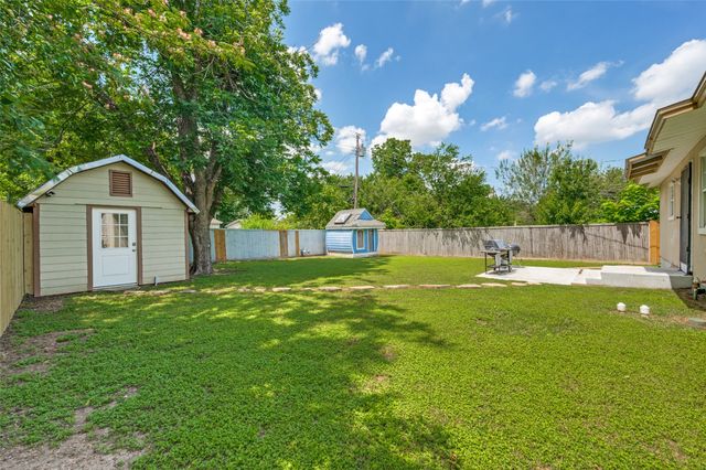 2640 Brandywine Drive, Farmers Branch, TX 75234