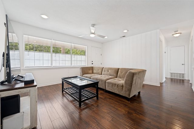2640 Brandywine Drive, Farmers Branch, TX 75234