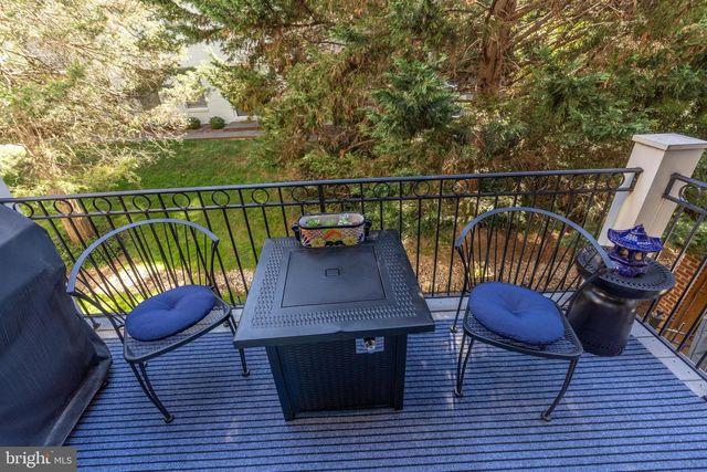 7486 CARRIAGE HILLS DR, Mclean, VA 22102