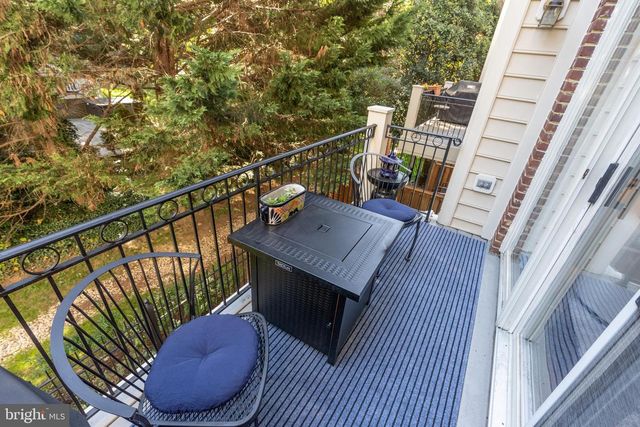 7486 CARRIAGE HILLS DR, Mclean, VA 22102