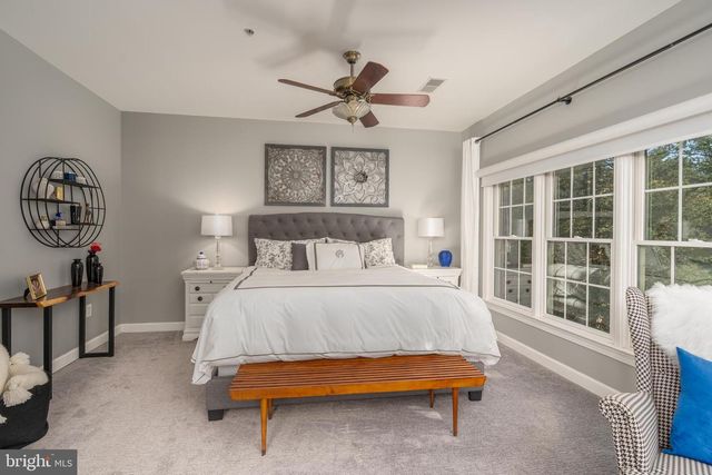 7486 CARRIAGE HILLS DR, Mclean, VA 22102