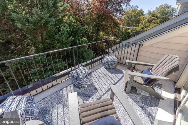 7486 CARRIAGE HILLS DR, Mclean, VA 22102