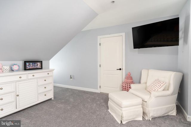 7486 CARRIAGE HILLS DR, Mclean, VA 22102