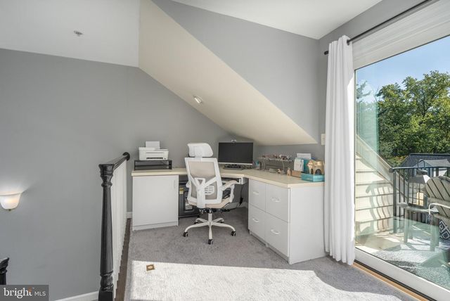 7486 CARRIAGE HILLS DR, Mclean, VA 22102