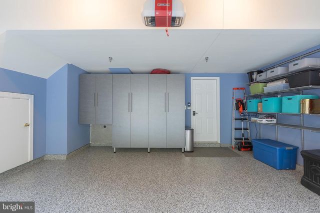 7486 CARRIAGE HILLS DR, Mclean, VA 22102