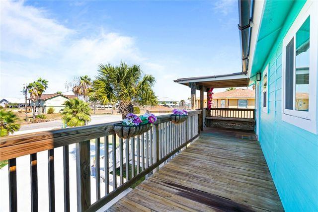 121 Redhead, Rockport, TX 78382