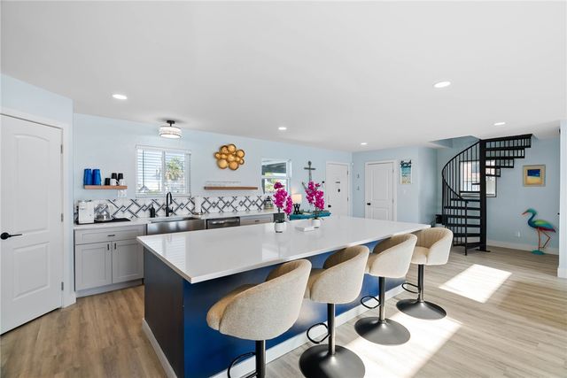 121 Redhead, Rockport, TX 78382