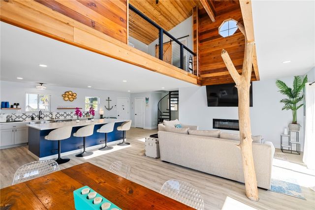 121 Redhead, Rockport, TX 78382