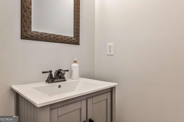 1126 Village Court SE, Atlanta, GA 30316