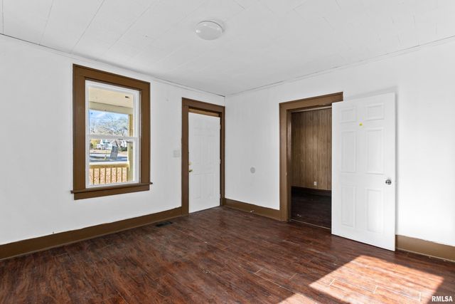 2316 N SHERIDAN Road, Peoria, IL 61604