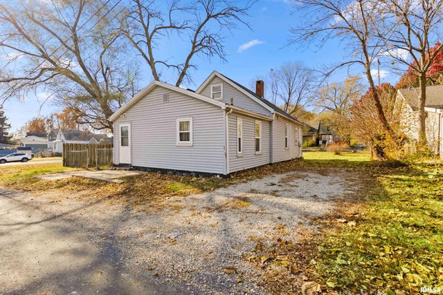 2316 N SHERIDAN Road, Peoria, IL 61604