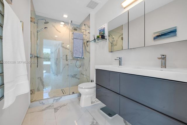 50 S Pointe Drive 510, Miami Beach, FL 33139