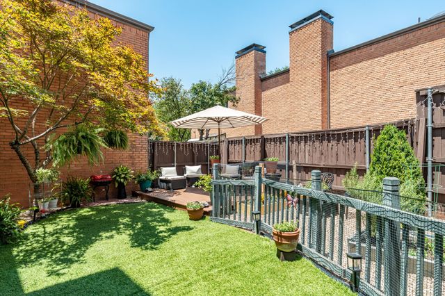 17365 Remington Park Circle, Dallas, TX 75252