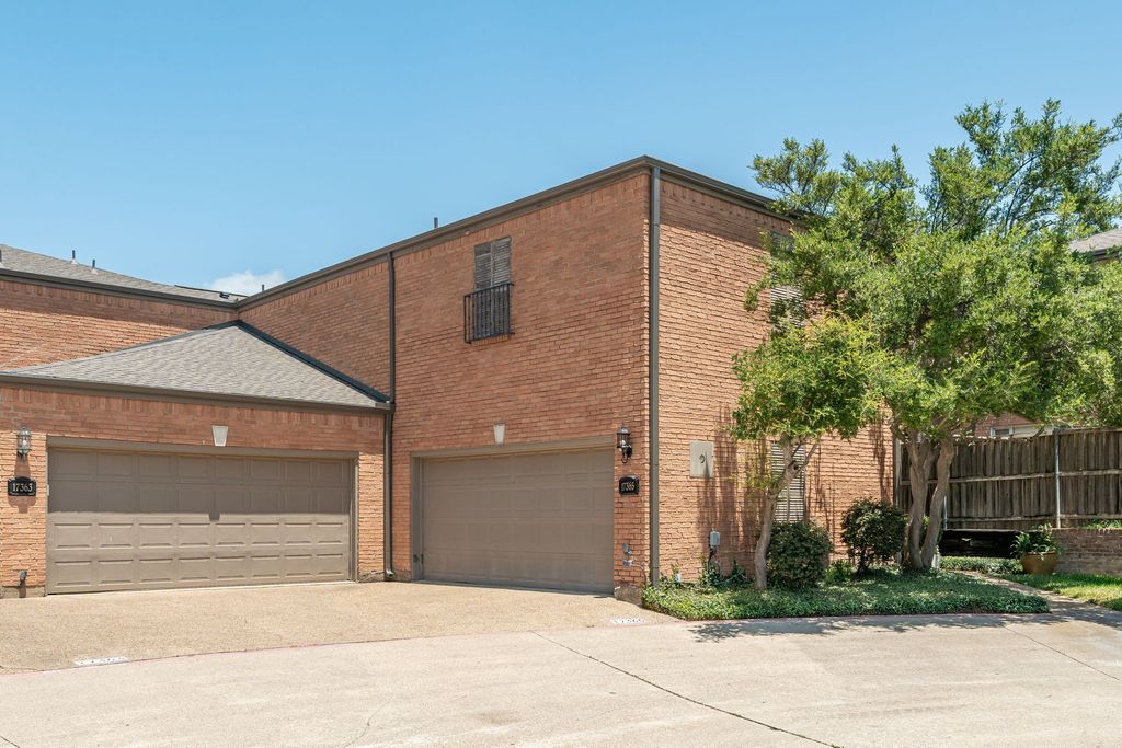 17365 Remington Park Circle, Dallas, TX 75252