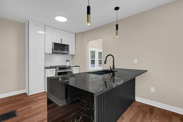 222 W N Broadway, Columbus, OH 43214
