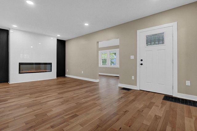 222 W N Broadway, Columbus, OH 43214