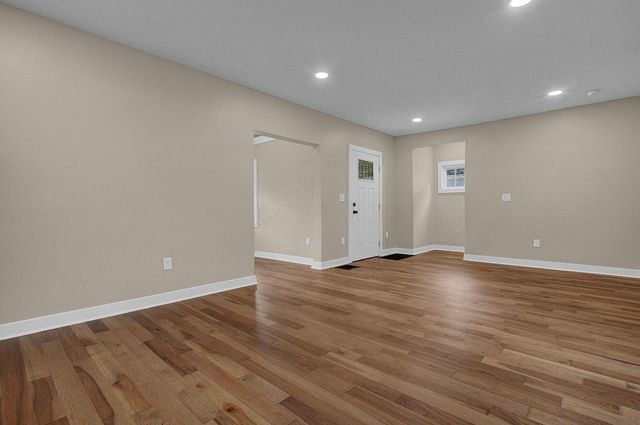 222 W N Broadway, Columbus, OH 43214