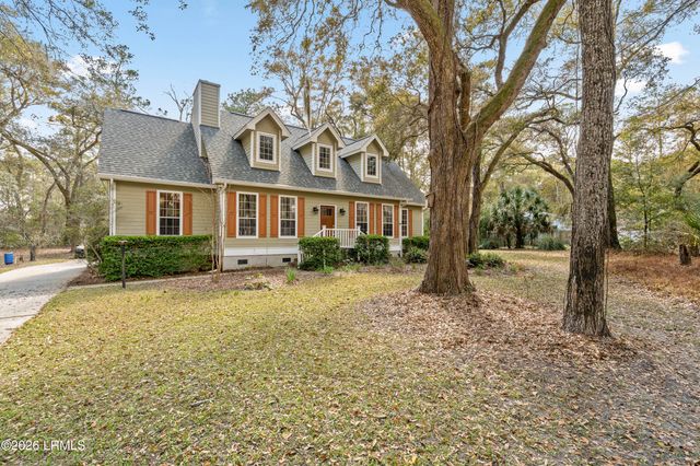 25 Sea Gull Drive, Beaufort, SC 29907