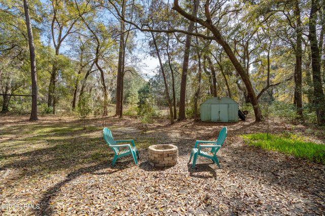 25 Sea Gull Drive, Beaufort, SC 29907