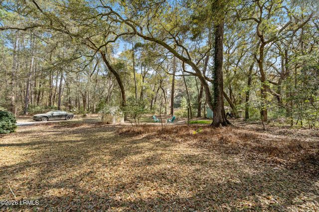 25 Sea Gull Drive, Beaufort, SC 29907