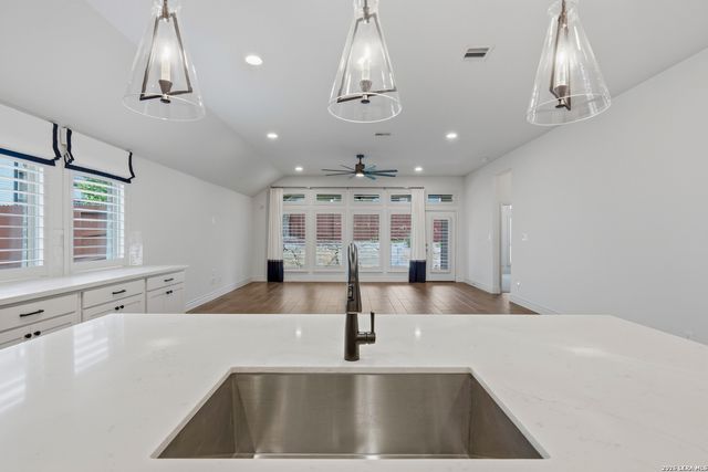 12023 Upton Park, San Antonio, TX 78253